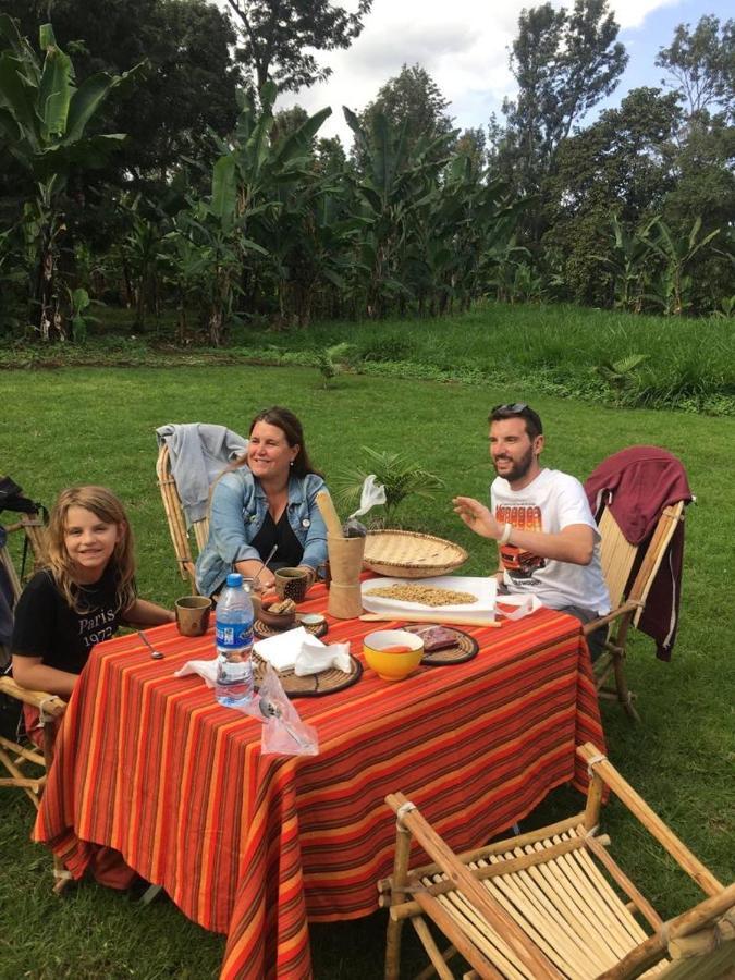 Bed and Breakfast Safari Adventures-House Arusha Esterno foto
