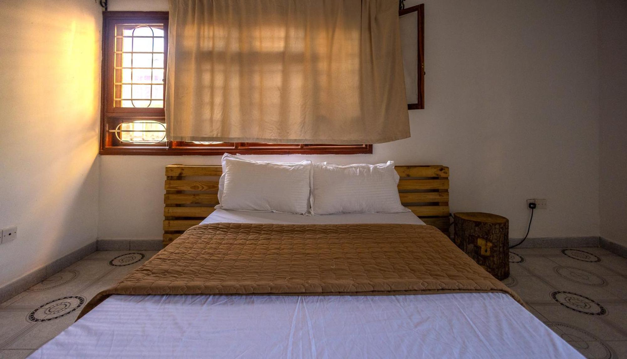 Bed and Breakfast Safari Adventures-House Arusha Esterno foto