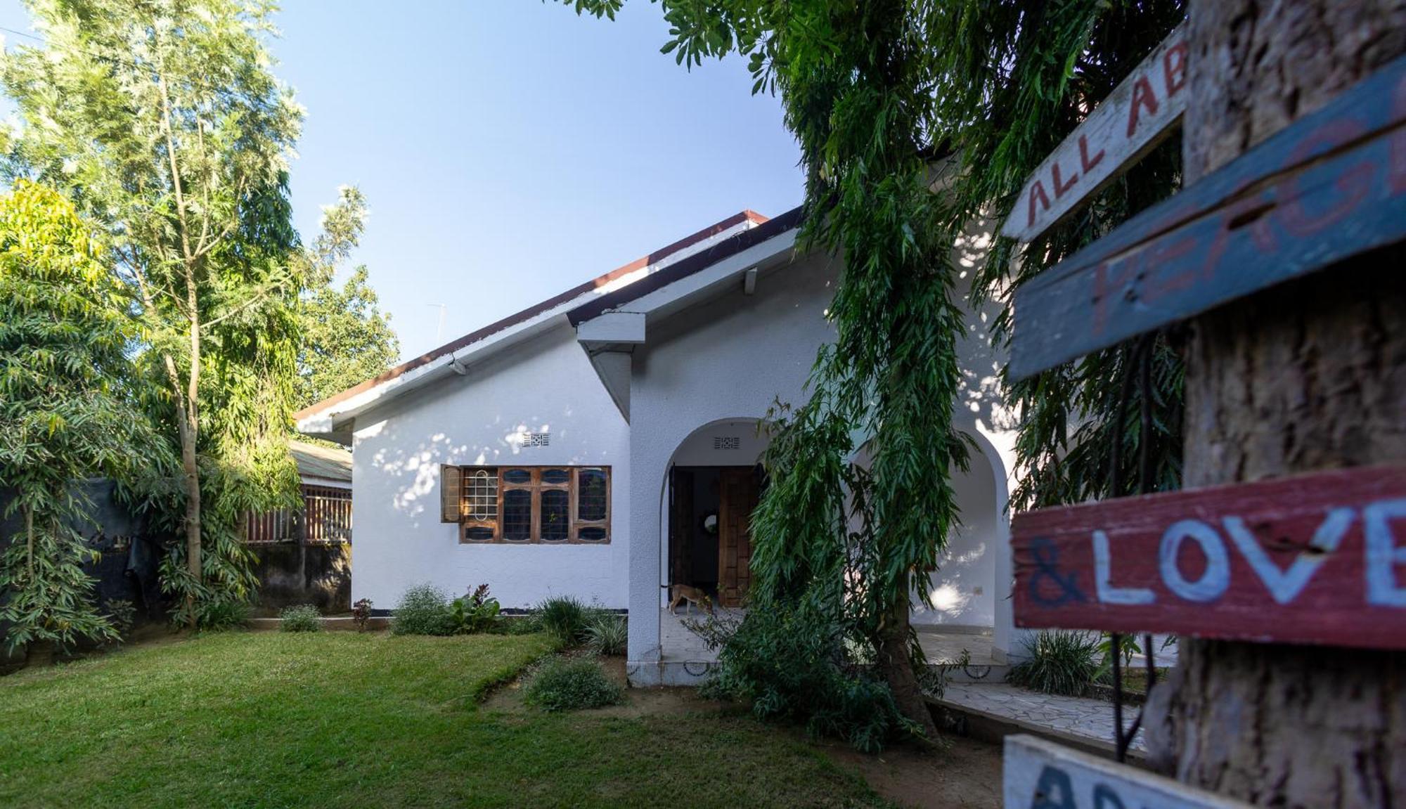 Bed and Breakfast Safari Adventures-House Arusha Esterno foto