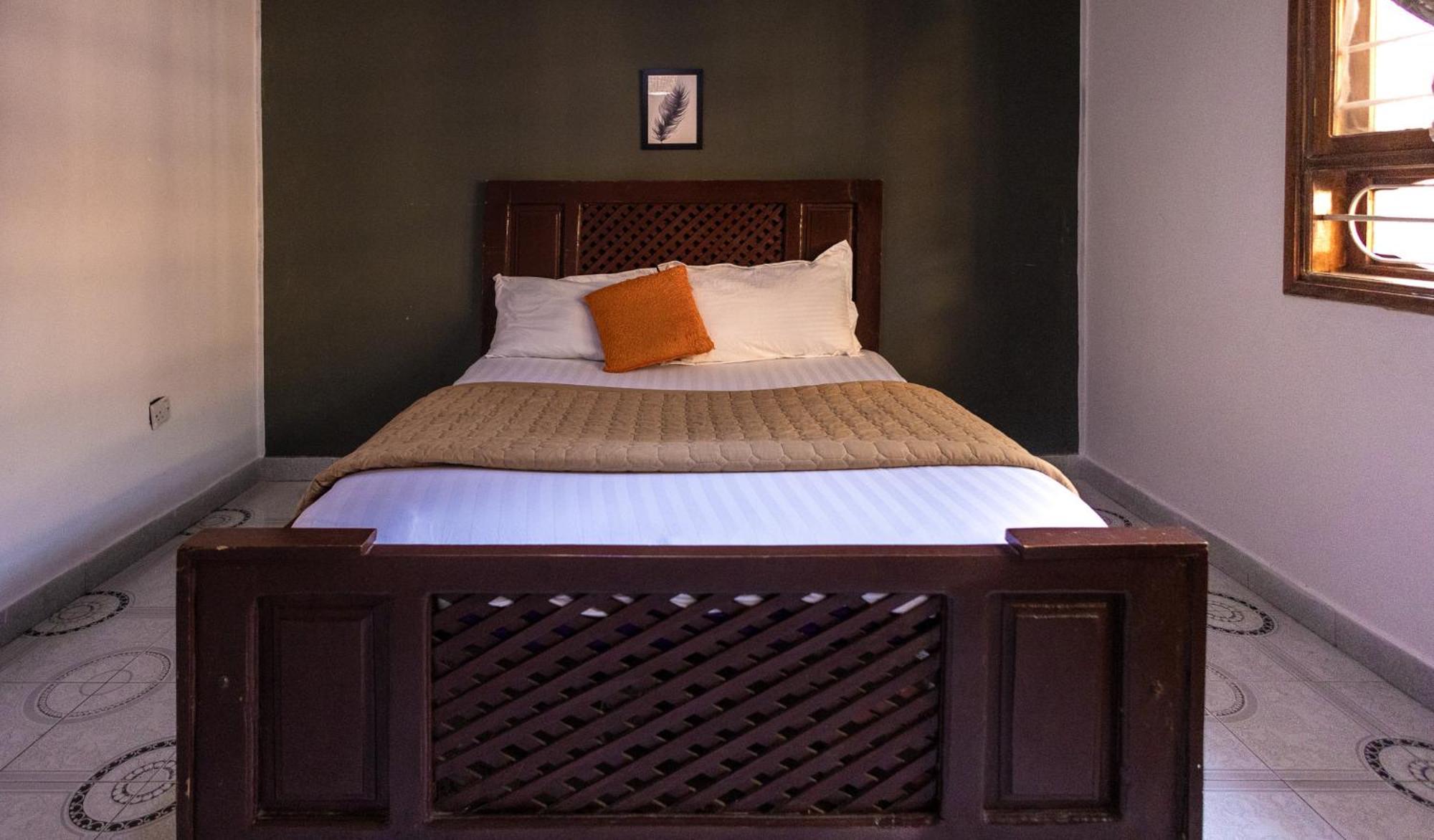 Bed and Breakfast Safari Adventures-House Arusha Esterno foto